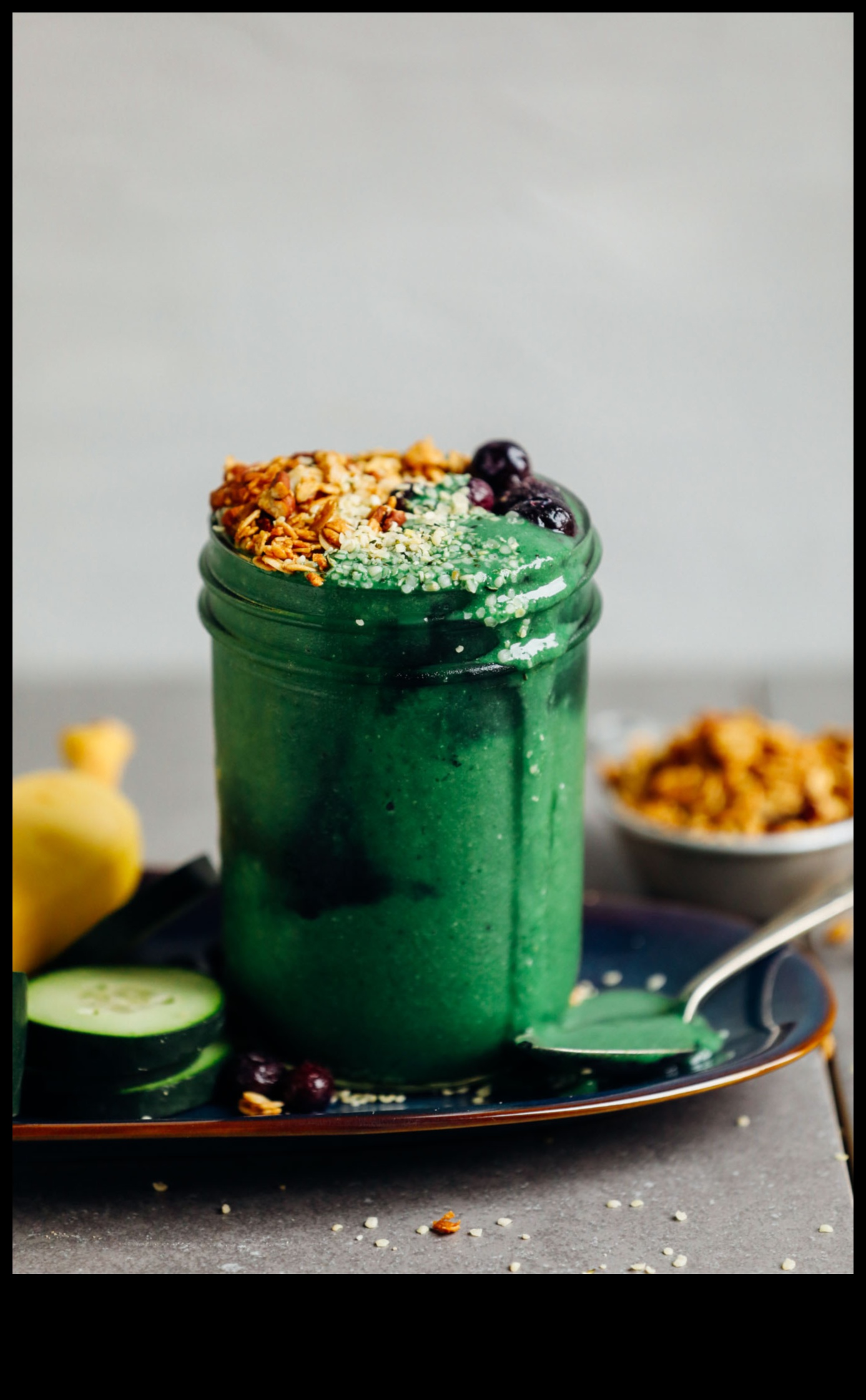 Surpriză Spirulina: introducerea superalimentelor în smoothie -urile tale verzi